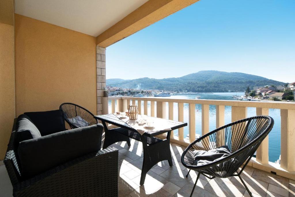 Apartments Dea Caeli Vela Luka Exterior photo